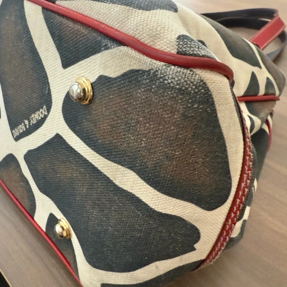 DOONEY & BOURKE Safari/Giraffe Tote - Picture 4 of 9